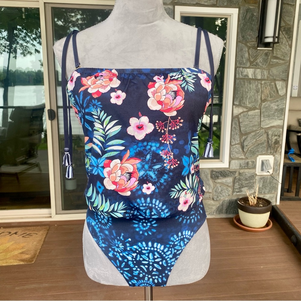 🌺Johnny Was 🌺 Gorgeous ’Blouson’ style Navy Blue Floral One-Piece Swimsuit